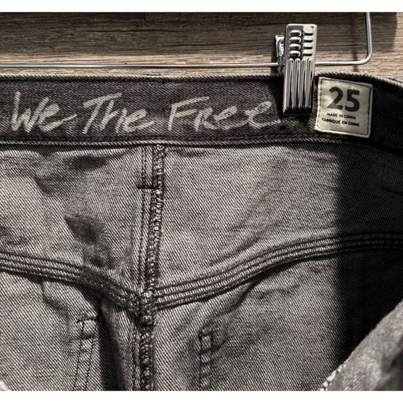 We The Free Sanded Black Distressed Mini Jean Skirt Size 25 - Picture 6 of 8